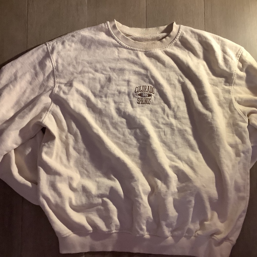TWO DIFFRENT COLORS- SCROLL TO SEE OTHER! (Urban outfitters Colorado hoodie)